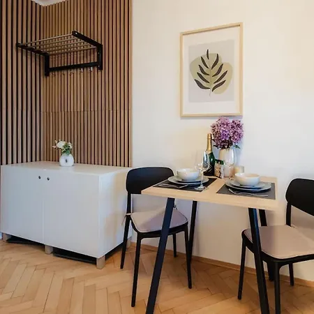 Bnb Sunny Balcony Studio Bratislava * Μπρατισλάβα