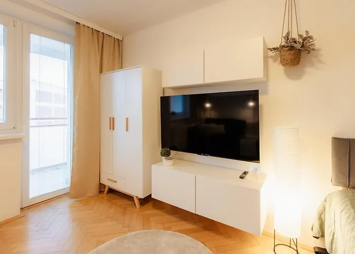 Bnb Sunny Balcony Studio Bratislava Πανδοχείο