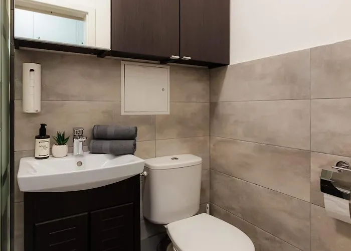 Bnb Sunny Balcony Studio Bratislava Πανδοχείο