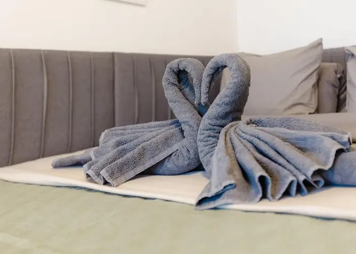 Bnb Sunny Balcony Studio Bratislava Penzion