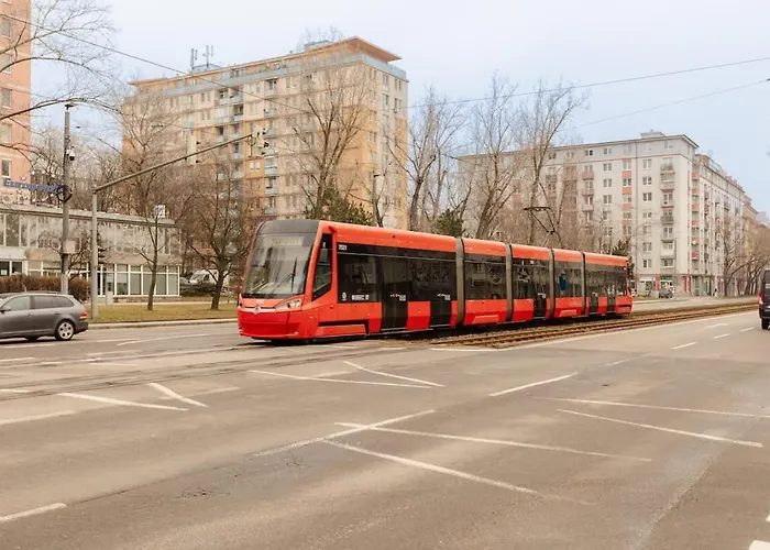 Bnb Sunny Balcony Studio Bratislava Πανδοχείο Μπρατισλάβα